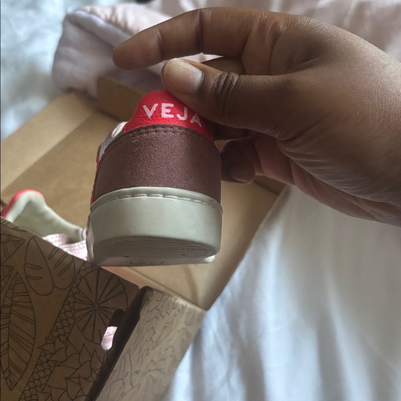 Veja Kids Sneakers in Pink and Tan - Picture 4 of 8